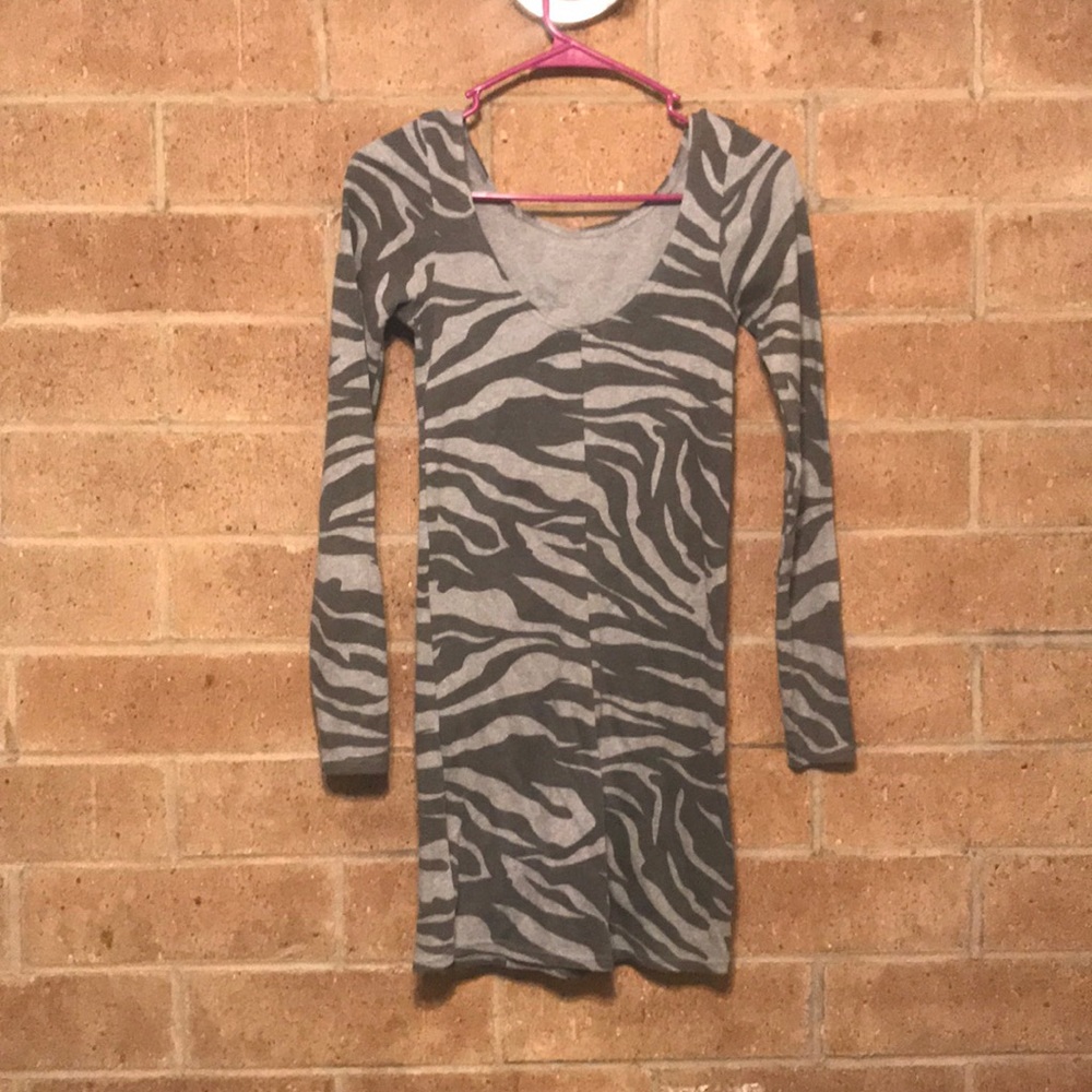 Vans Dress ✨ - Picture 5 of 6